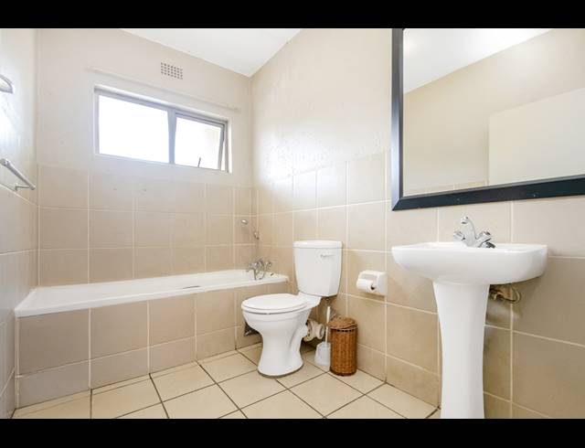 1 BEDROOM APARTMENT FOR SALE IN FERNDALE